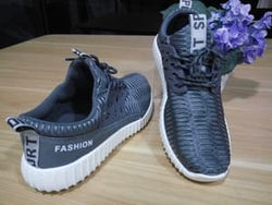 SEPATU PRIA / SNEAKERS - IMPORT KOREA